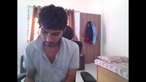 maskboyz2003 online show from February 25, 3:42 am