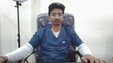 maskboyz2003 online show from February 3, 8:35 am