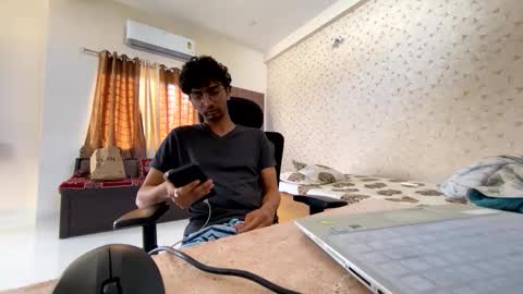 maskboyz2003 online show from October 22, 2:48 am