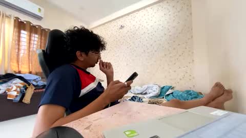 maskboyz2003 online show from October 23, 4:14 am