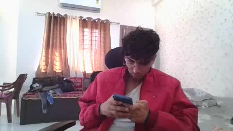 Mask Boy online show from November 15, 4:03 am