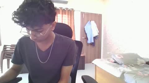 Mask Boy online show from December 22, 6:09 am