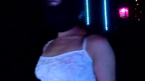 maskddcouple online show from July 7, 12:01 am