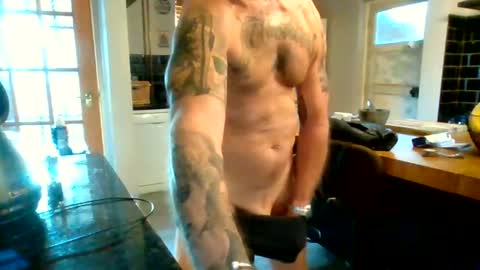 Masked Masturbation Couple online show from July 13, 5:55 am