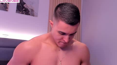 Mason Bennet online show from October 18, 10:36 pm