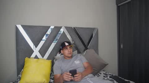 Snapshot of massimo_vidal chatting on September 20, 1:36 pm massimo_vidal online show from September 20, 1:36 pm