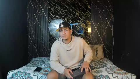 massimo_vidal online show from February 26, 2:53 pm