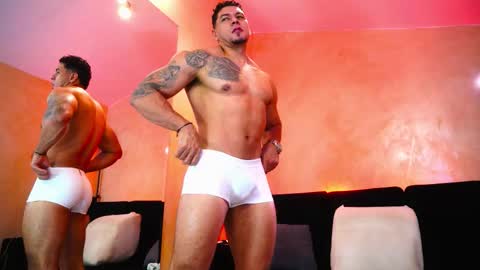 massimowalton2 online show from March 18, 3:40 pm