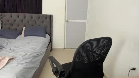 master_boy28 online show from January 8, 8:42 am