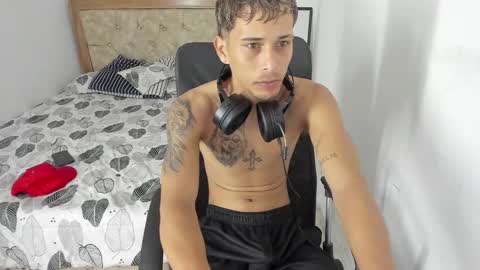 Snapshot of masteralda09 chatting on October 3, 11:18 am Alpha junior online show from October 3, 11:18 am