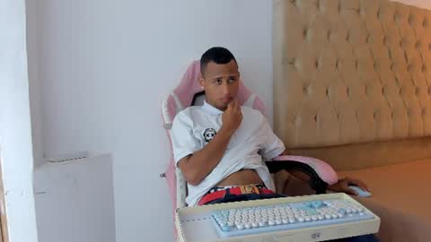 mastermorenohot23 online show from July 1, 2:09 am