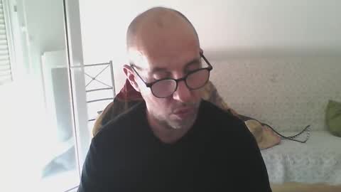 Snapshot of mat11efou chatting on September 11, 12:39 pm mat11efou online show from September 11, 12:39 pm