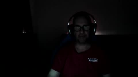 Snapshot of mat11efou chatting on October 18, 12:37 am mat11efou online show from October 18, 12:37 am