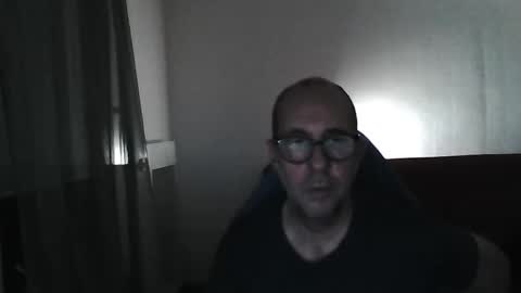 Snapshot of mat11efou chatting on October 24, 2:12 am mat11efou online show from October 24, 2:12 am