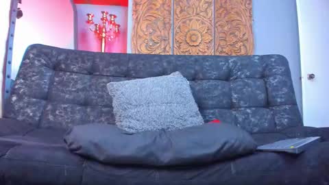 Mateo online show from December 14, 11:33 pm