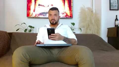 mathewhot3 online show from November 13, 3:53 am