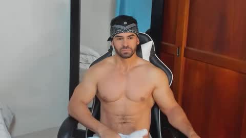 mathews_smith online show from February 1, 11:18 am