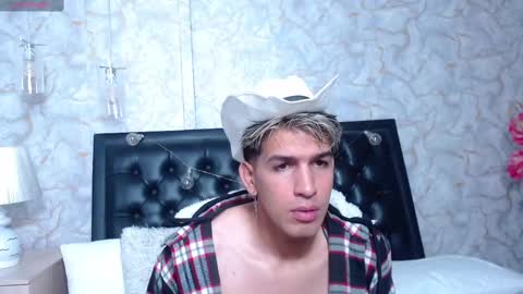 MathiasTaylor online show from October 23, 3:08 am