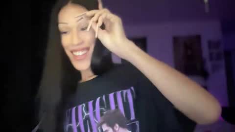 MOLLY MILLS online show from October 21, 4:17 am