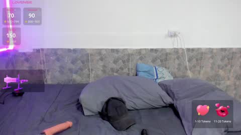 Matt Coom Independent model online show from February 2, 12:02 pm