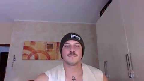 matteushh87 online show from October 31, 10:26 am