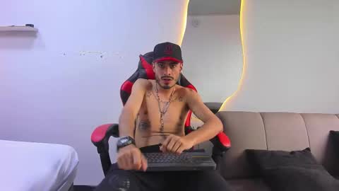 Matthew online show from January 6, 9:08 pm