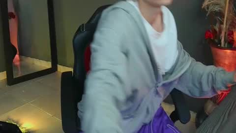 mattias     online show from September 9, 4:45 am