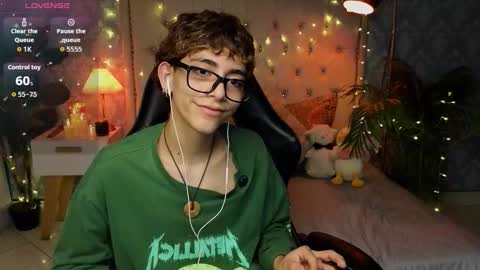 matty_spark online show from March 9, 1:49 pm