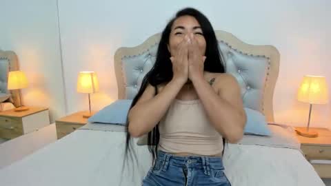 Ariel online show from March 22, 7:29 pm