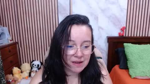 Snapshot of mature_wolf chatting on October 13, 11:29 pm Sonia online show from October 13, 11:29 pm