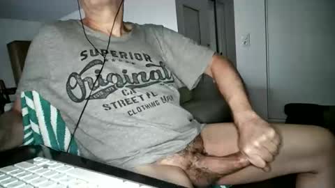 maturehotman online show from February 14, 7:33 am