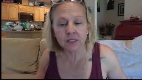 JustUs online show from October 21, 9:18 pm