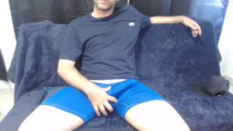 Mau and Lauren online show from April 5, 6:27 pm