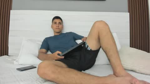 mauro_boy online show from June 29, 7:02 pm
