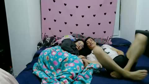 mauroluxandra online show from November 4, 6:26 am