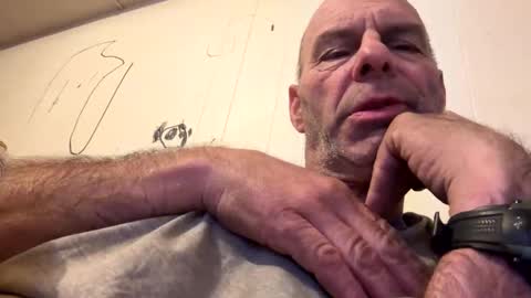 Snapshot of maverick7000 chatting on February 14, 10:38 am maverick7000 online show from February 14, 10:38 am