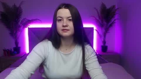 MavkaCute online show from December 3, 7:14 pm