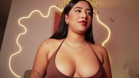 Snapshot of mavystar chatting on October 29, 3:52 am Mavy  online show from October 29, 3:52 am