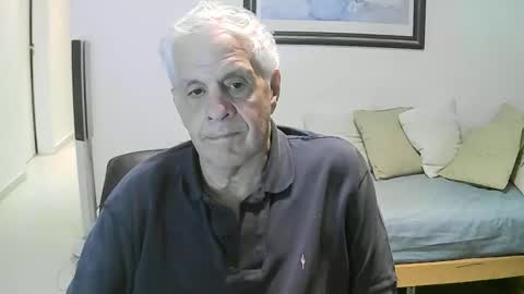 max_2017 online show from May 3, 1:44 am