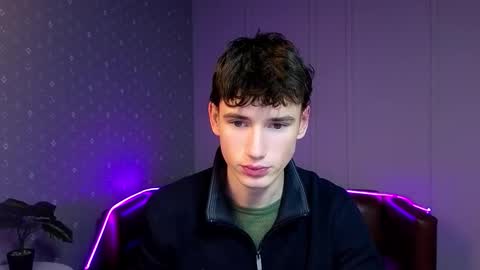 Max online show from December 23, 10:43 am