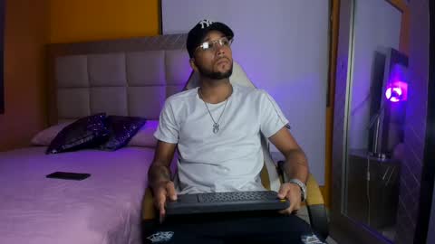 max_sexyhot26 online show from February 10, 2:30 am