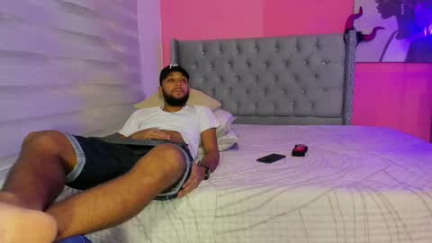 max_sexyhot26 online show from January 14, 2:19 am