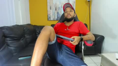 max_sexyhot26 online show from January 7, 2:53 am