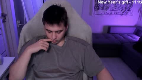 Max online show from January 9, 8:14 pm