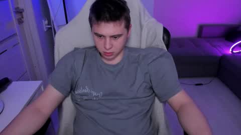 Max online show from March 7, 1:11 pm