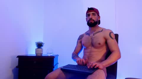 max_xl_ online show from March 4, 8:16 pm