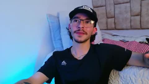 maxbends online show from December 17, 5:36 am