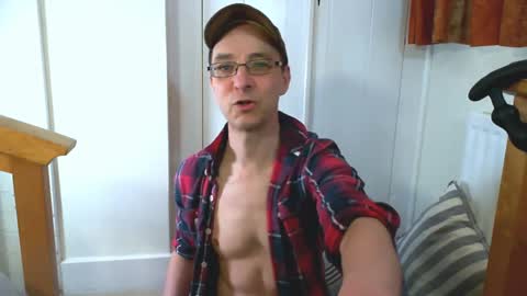 Max Davies online show from March 26, 4:12 pm