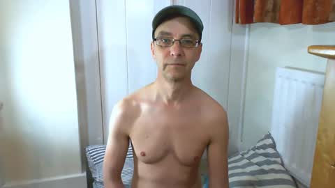 Max Davies online show from June 17, 11:48 am