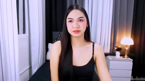 maxie greyson online show from November 19, 5:40 am